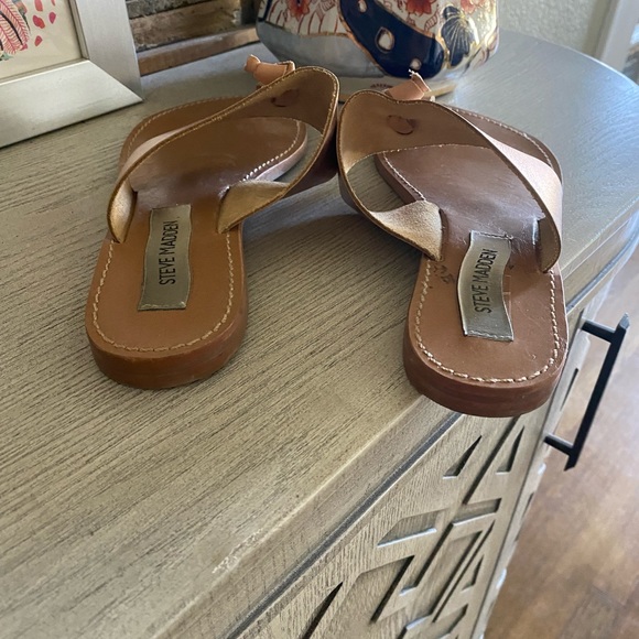 Steve Madden Leather Copper Sandals - Picture 5 of 6